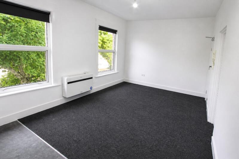 Apartment in London, Upton Park - View 2