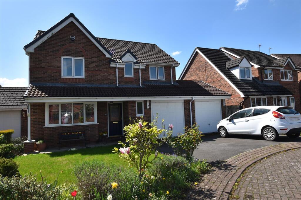 Main image of property: Hall Gardens, Rawcliffe, Goole