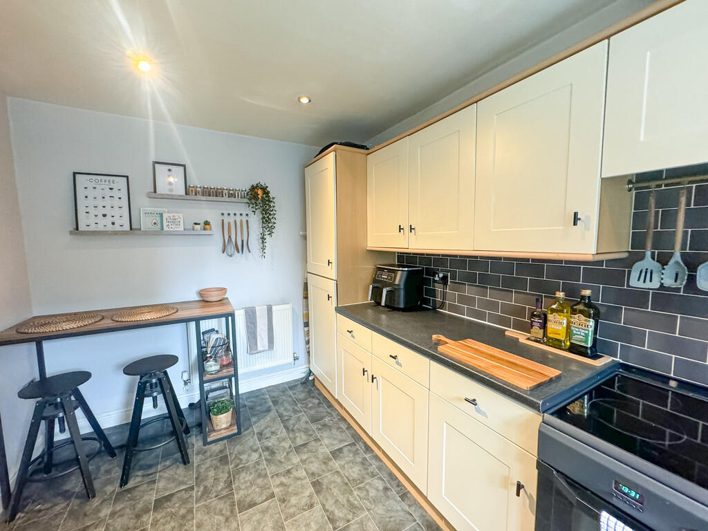 House in Penpedairheol, Gelligaer - View 4