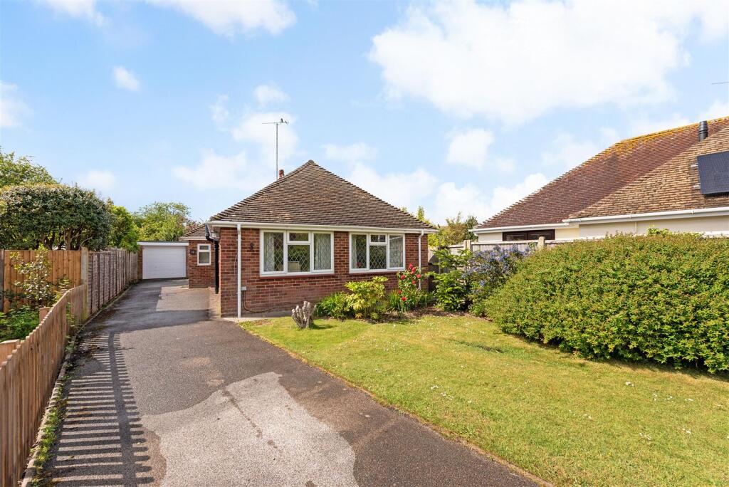 Main image of property: Oriel Close, Barnham