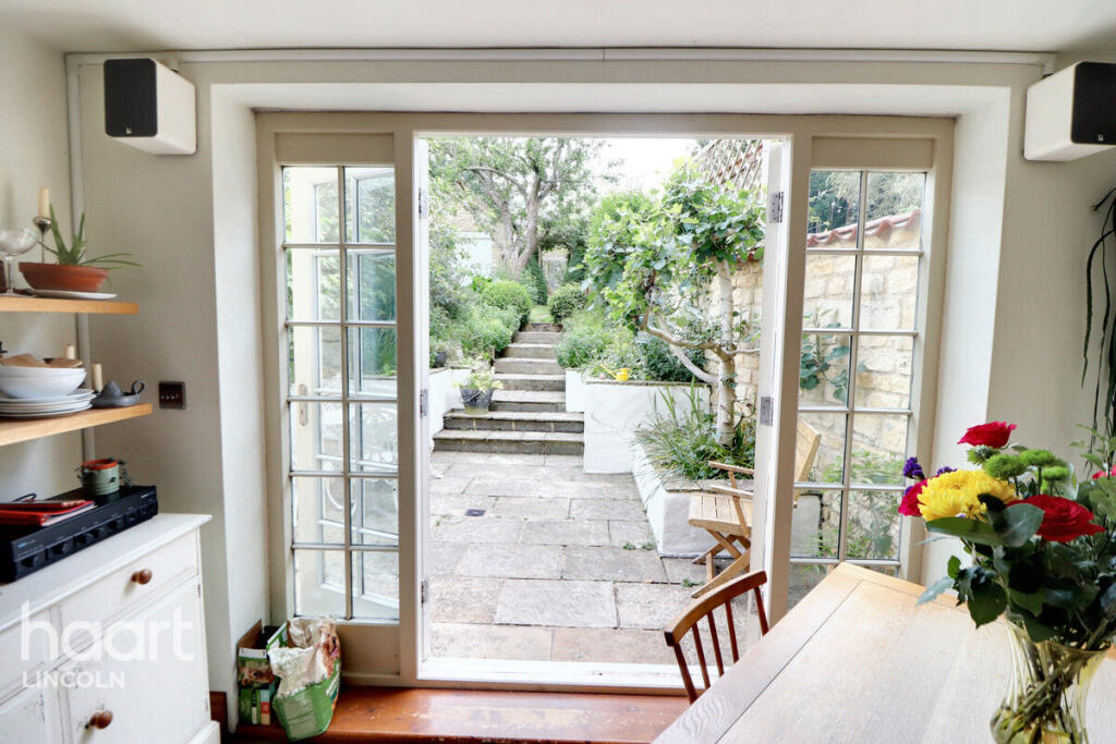 House in North Kesteven, Washingborough - View 4