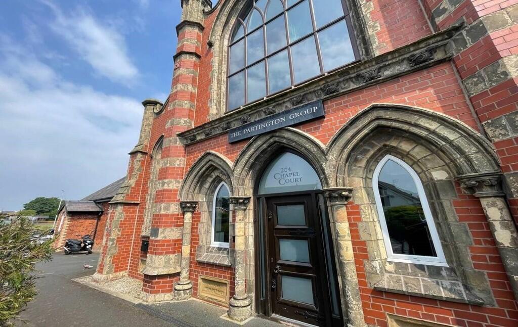 Photo 18