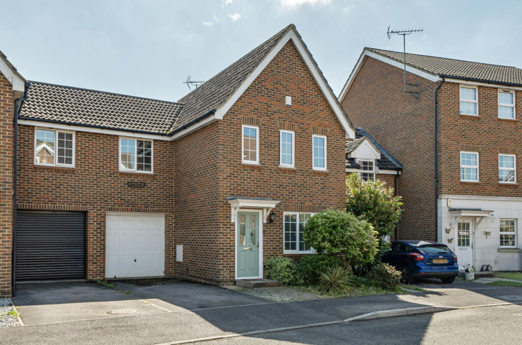 Main image of property: Angus Close, Winnersh, Wokingham