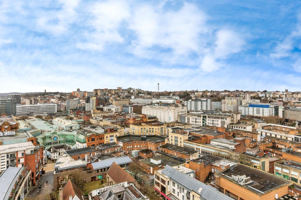 Apartment in Bristol, Finzels Reach, City Centre - View 5