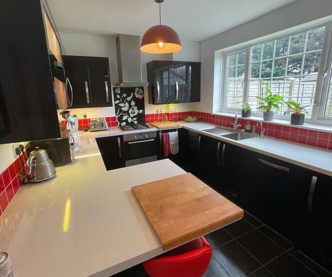 Rodney Crescent, Worthing, BN18 photo 4