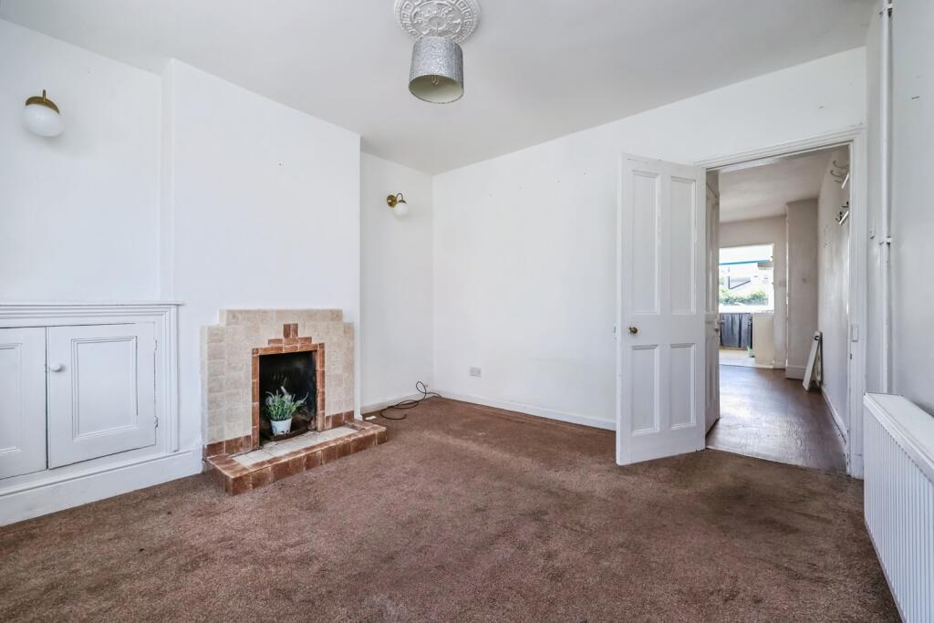 Linby Grove, Hucknall, Nottingham, Nottinghamshire, NG15 - View 2