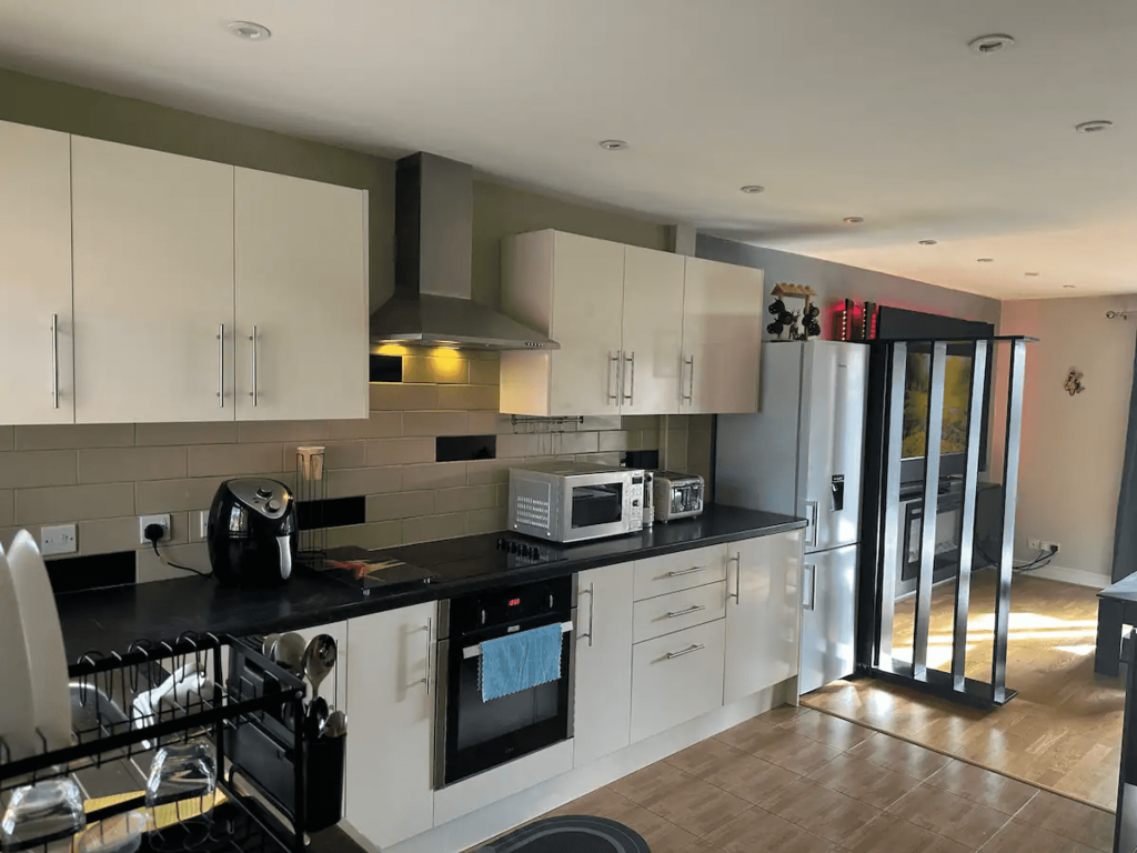 House in Southall - View 3