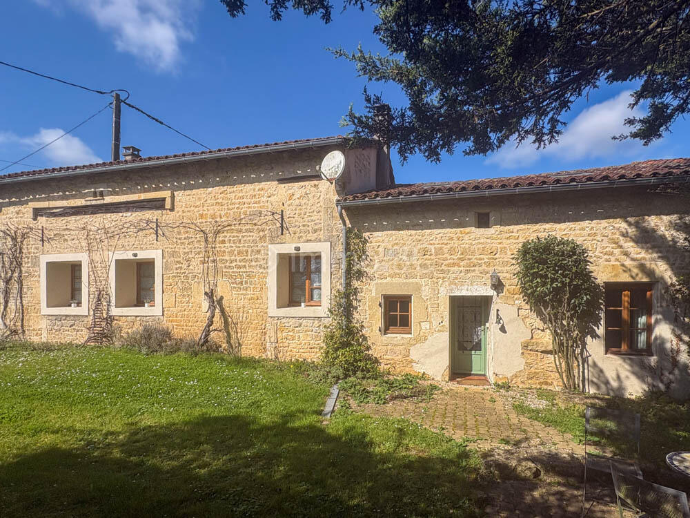 Main image of property: Poitou-Charentes, Deux-Sèvres, Sauzé-entre-Bois