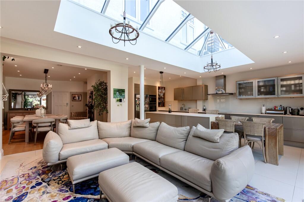 House in London - View 4