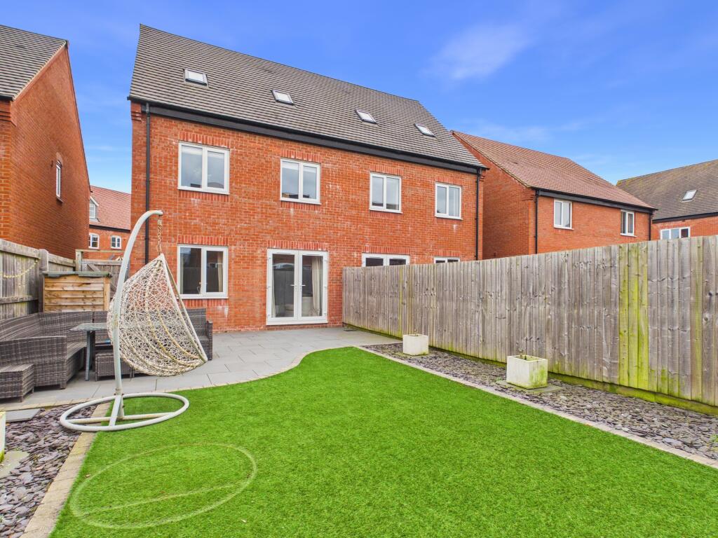 Ashton Drive, Boulton Moor photo 2