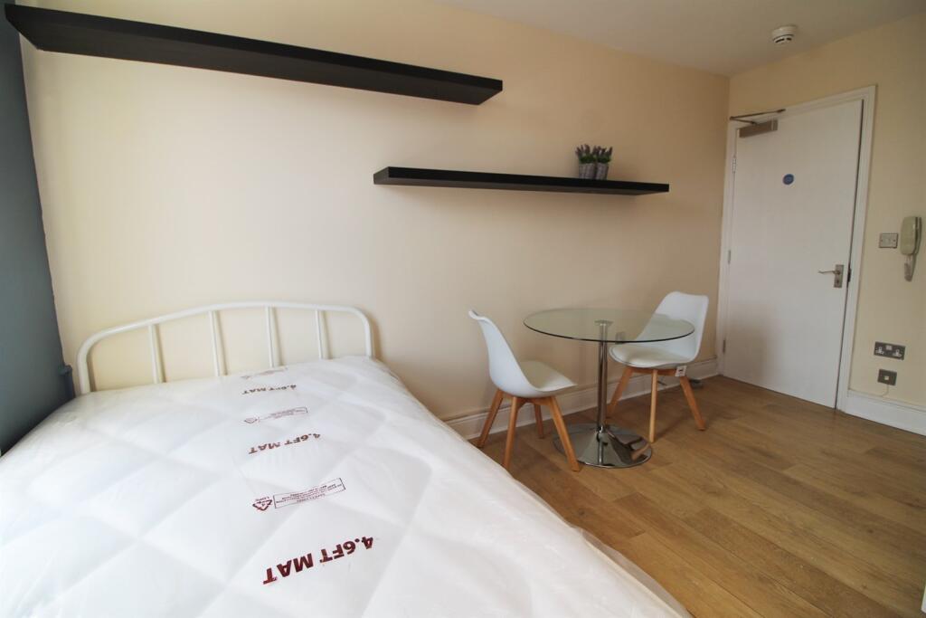 Main image of property: Friar Street, Reading, RG1