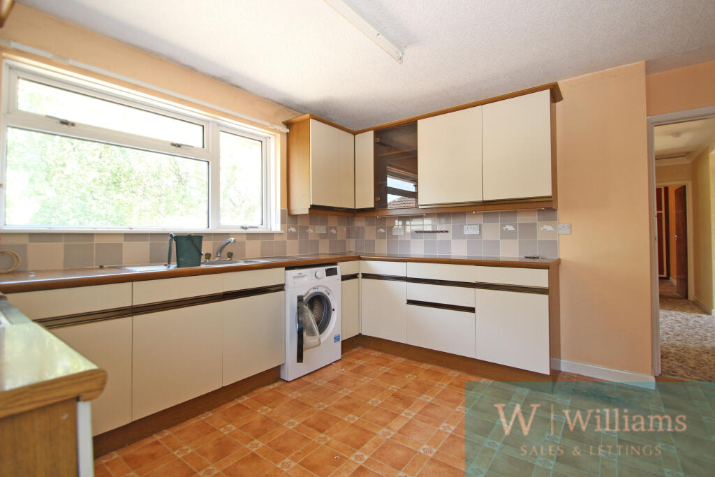 House in Ryde, Wootton Bridge - View 3