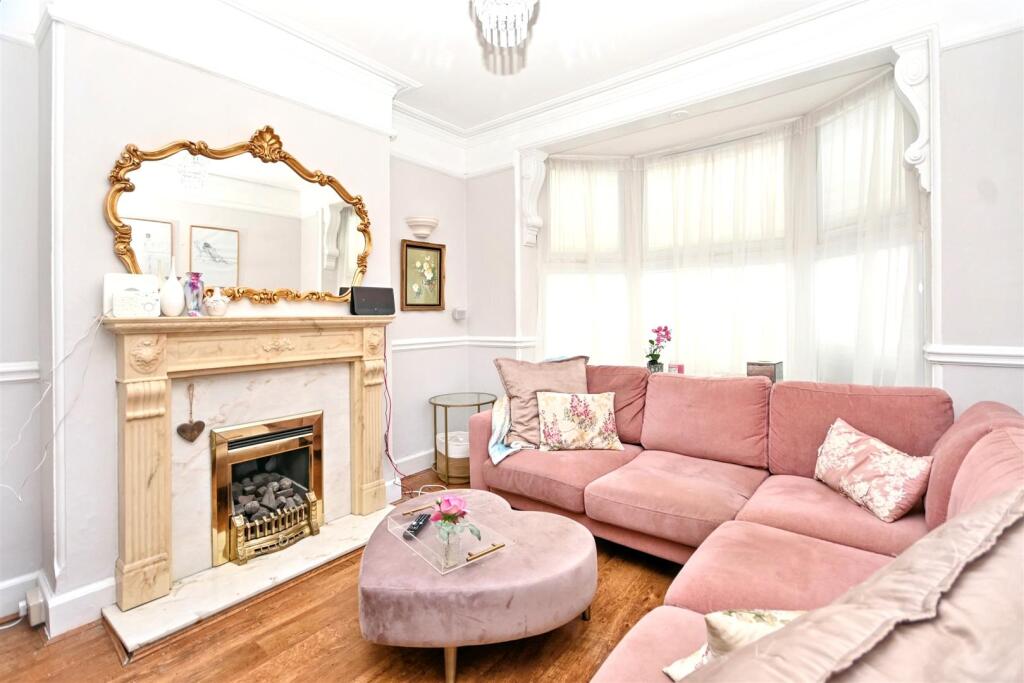 House in Eastbourne, East Sussex - View 3