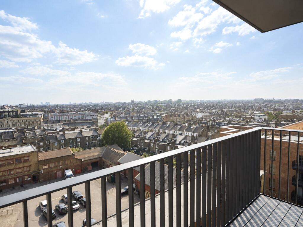 Apartment in London - View 5