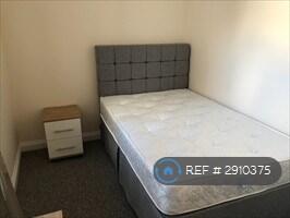 4 bedroom semi-detached house for rent