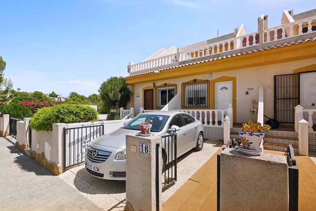 Main image of property: Valencia, Alicante, Pinar De Campoverde