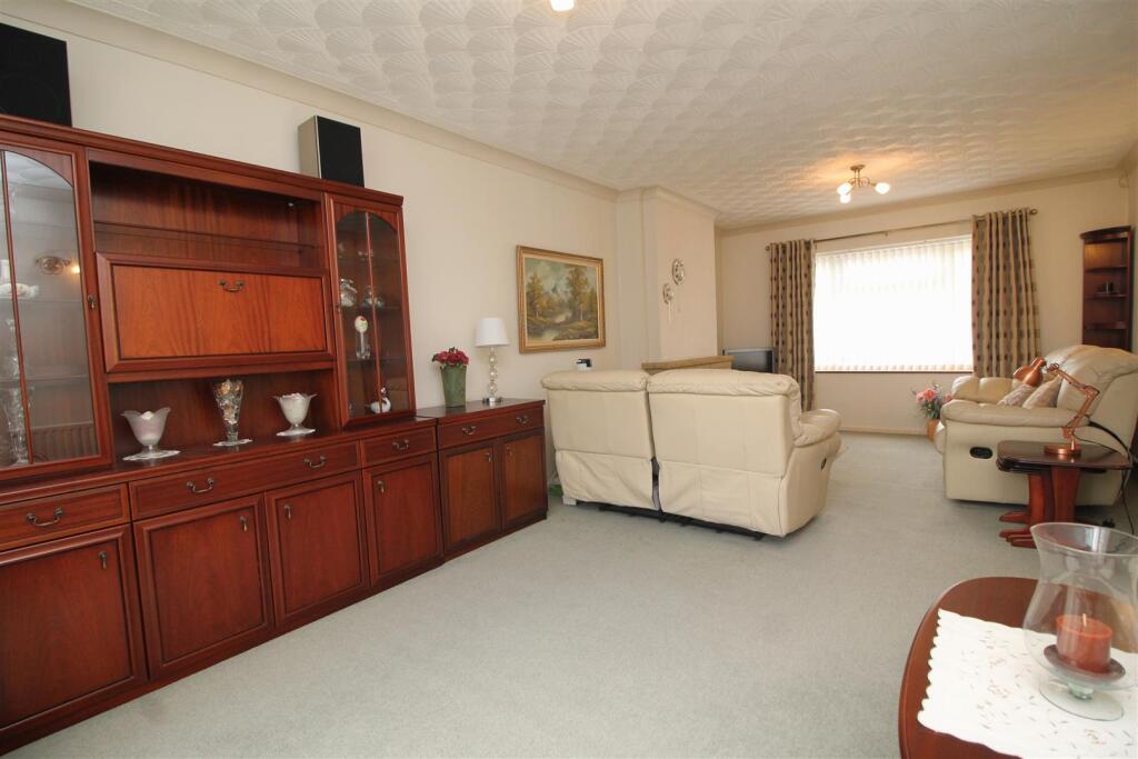 House in Peterborough - View 5