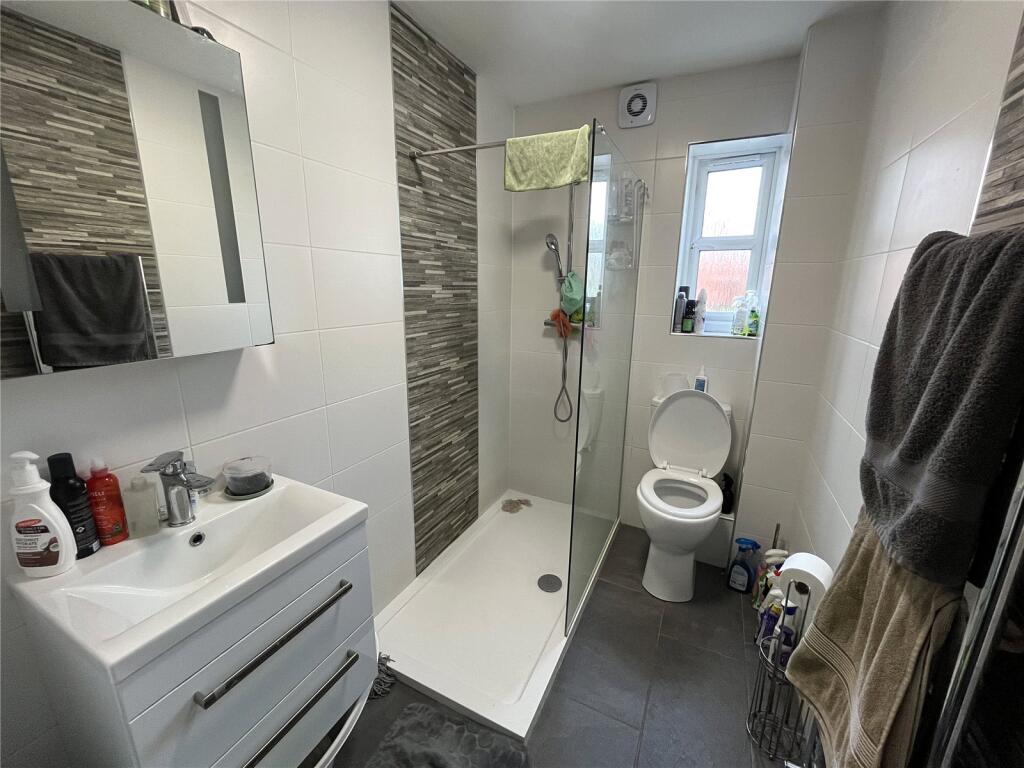 Apartment in Bolton, Horwich - View 5