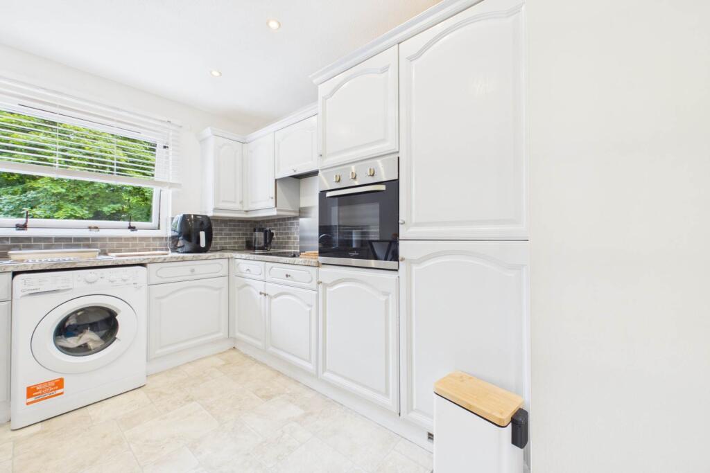 Apartment in Motherwell - View 5