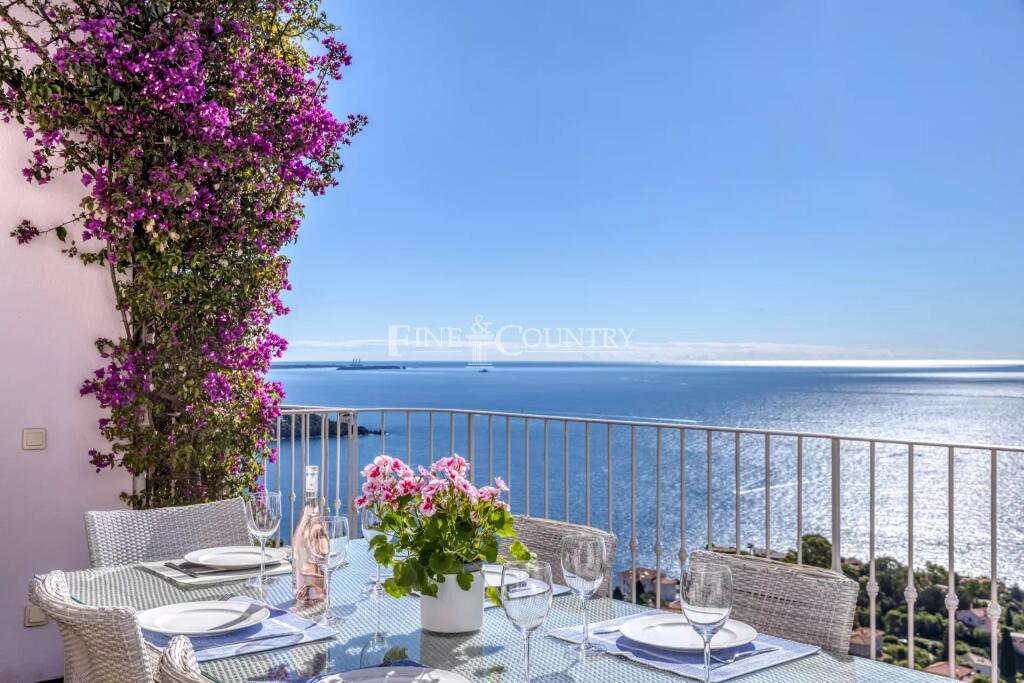 Main image of property: Provence-Alps-Cote d`Azur, Alpes-Maritimes, Théoule-sur-Mer