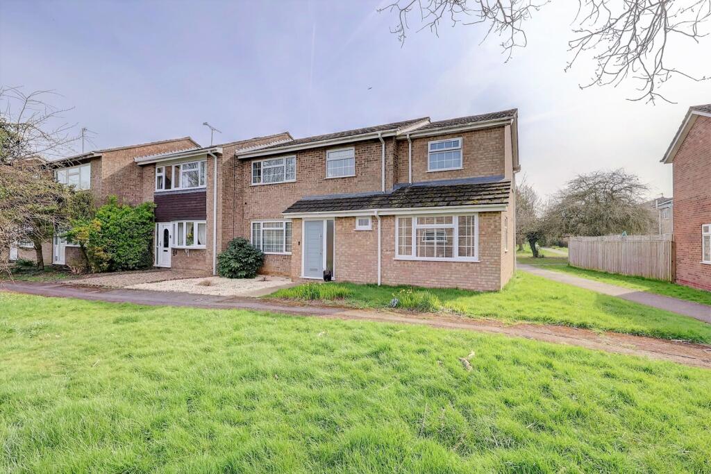 Main image of property: Fallowfield, Hazlemere, High Wycombe, Buckinghamshire, HP15