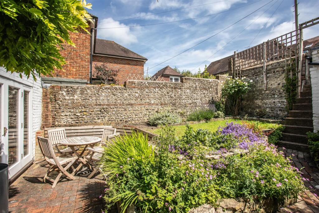 Eastport Lane, Lewes BN7 1TL photo 4