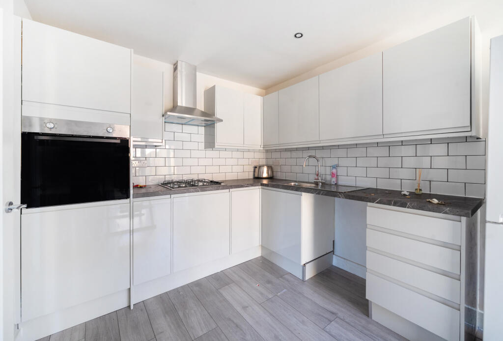 Windermere Road, Hatherley, Cheltenham, Gloucestershire, GL51 - View 3