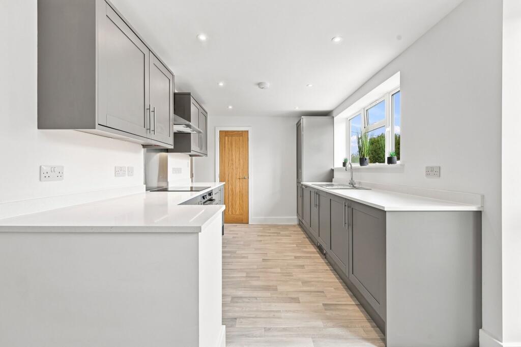 House in East Suffolk, Drybridge Hill, Woodbridge - View 4