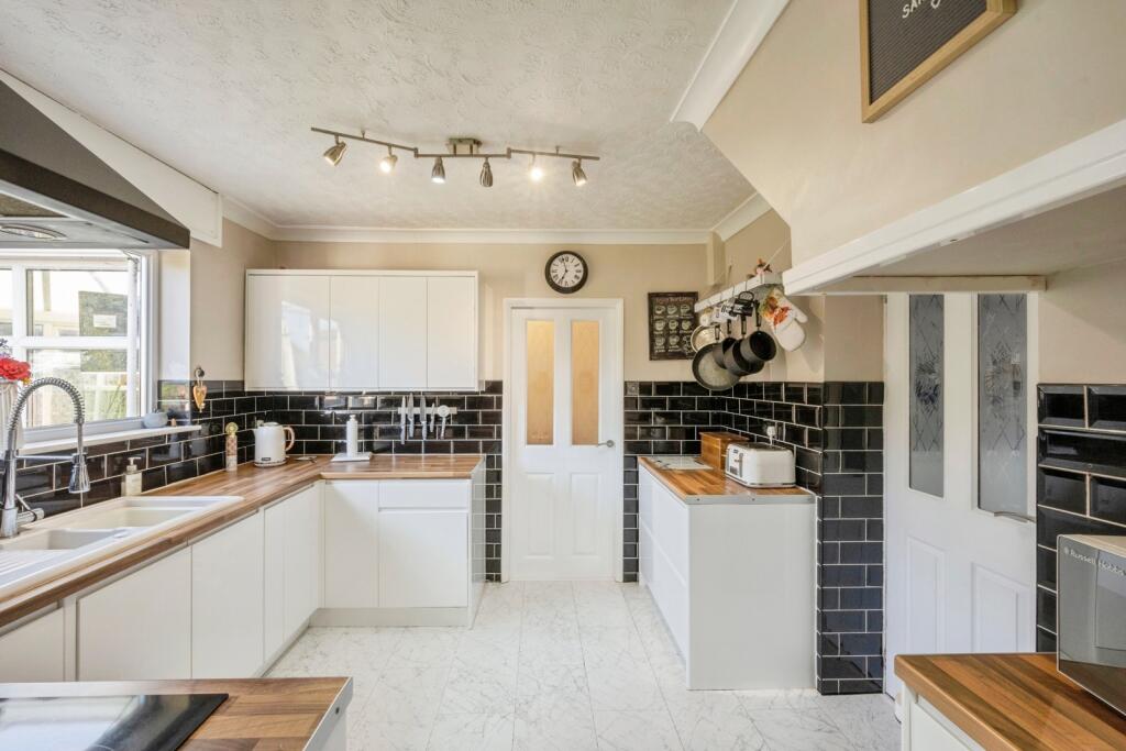 House in Doncaster - View 3