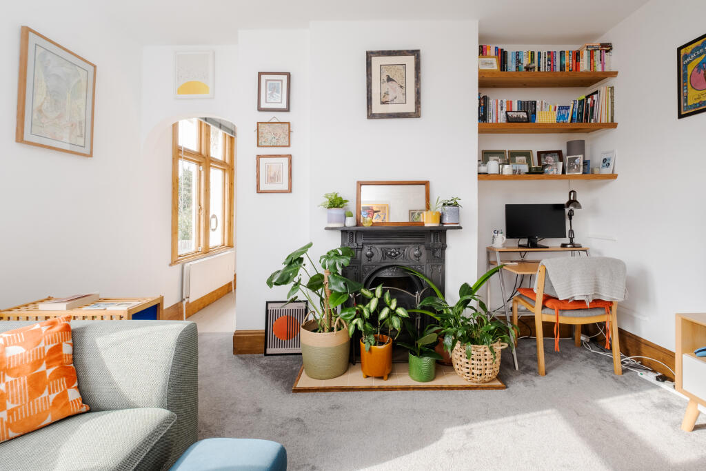 Apartment in London - View 5