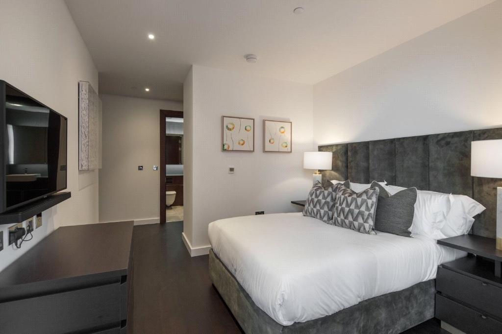 Apartment in London - View 5
