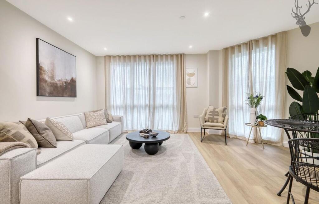 Apartment in Epping Forest, Chigwell - More