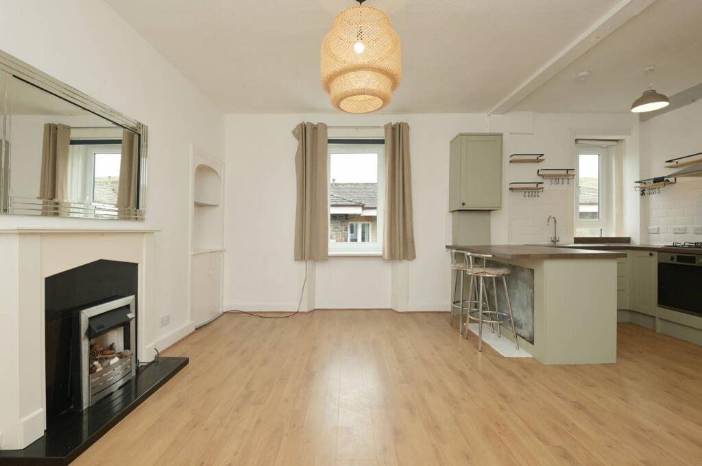 124 Glendinning Terrace, Galashiels, TD1 2JP photo 4