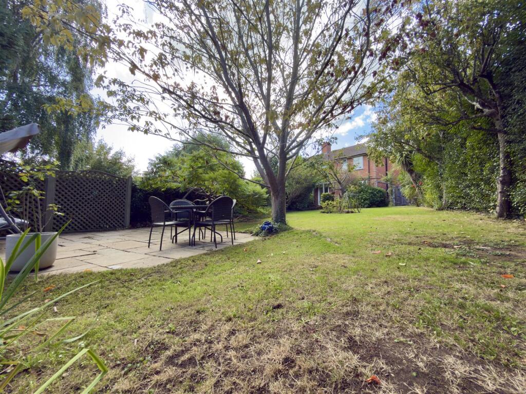 Hollands Road, Henfield, West Sussex