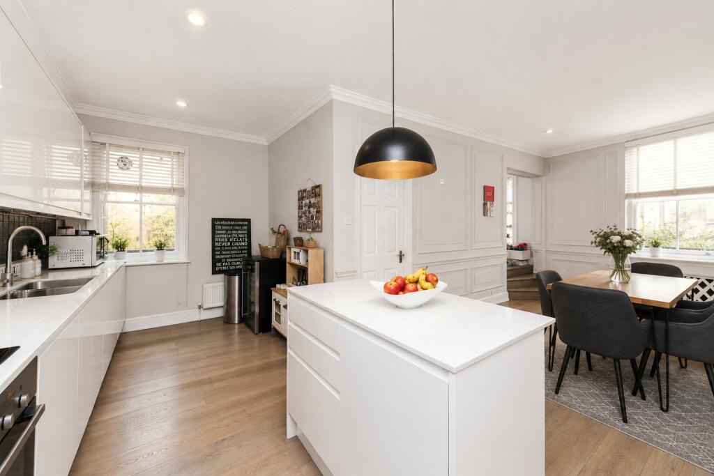 House in London - More