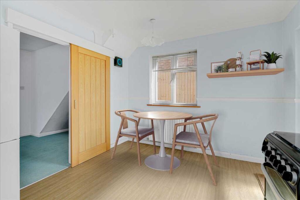 House in Stony Stratford, Calverton End - More