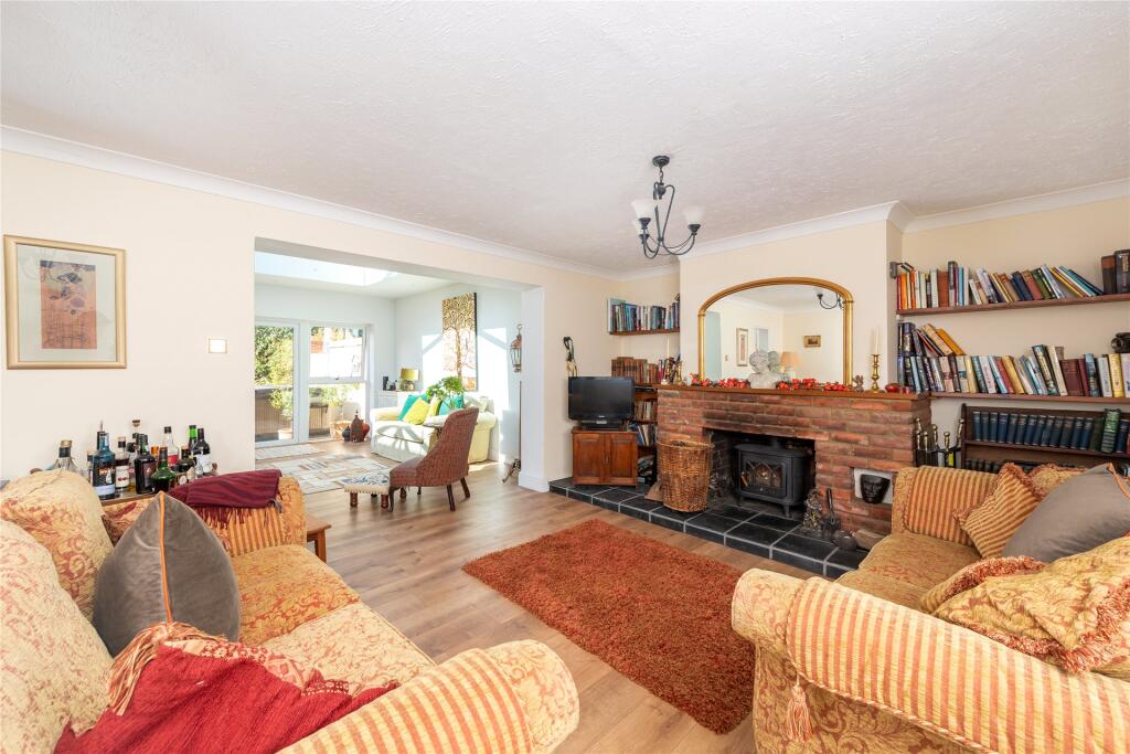 Main Street, Grendon Underwood, Aylesbury, Buckinghamshire, HP18 - More