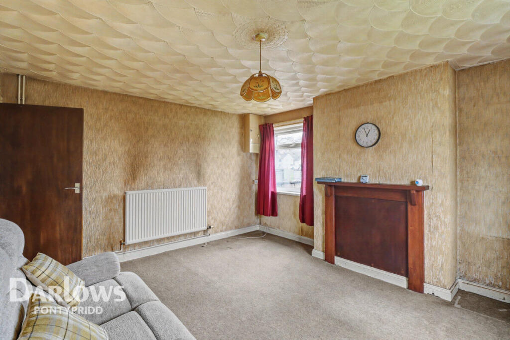 Chestnut Street, Pontypridd photo 4