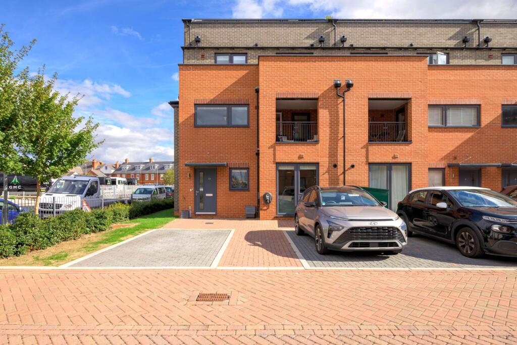 Main image of property: Cox Terrace, Reading
