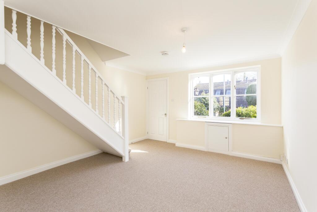 House in Portsmouth - View 3