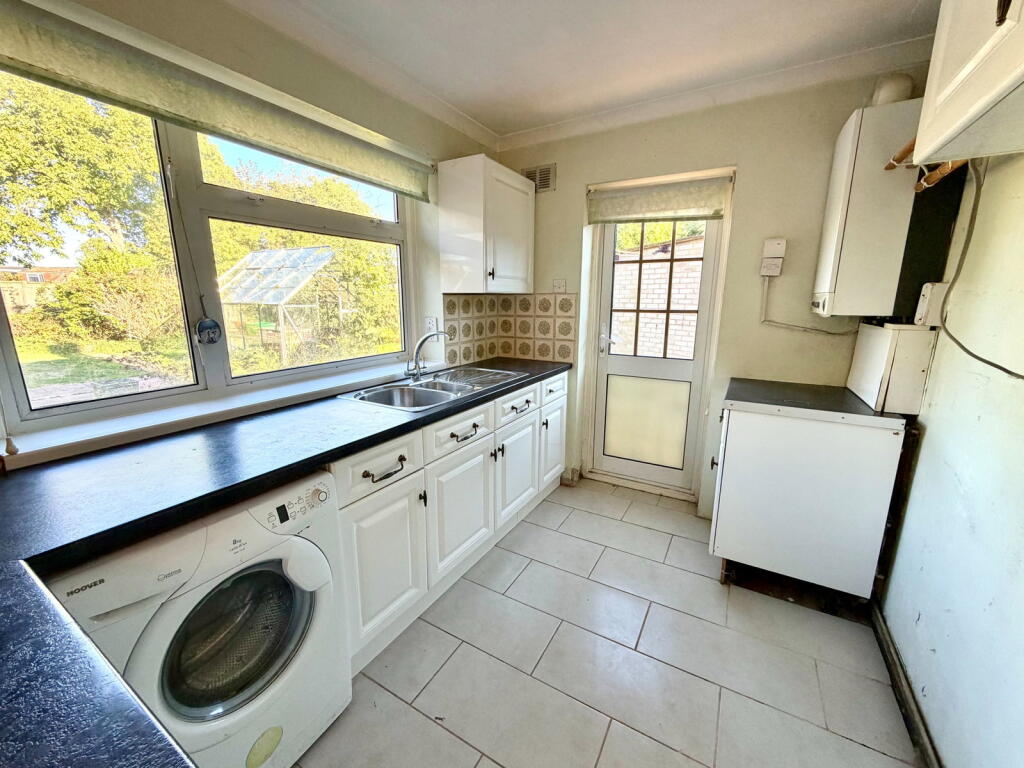 House in Gillingham, Wigmore - View 4