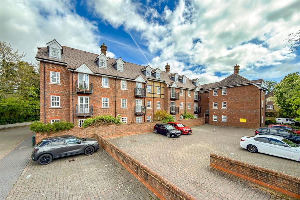 Main image of property: Chime Square, St. Albans, Hertfordshire, AL3