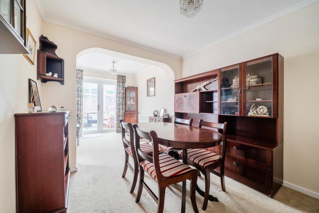 House in Slough, Burnham - View 5