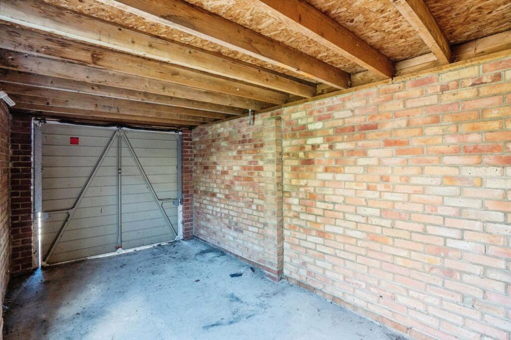 House in Portsmouth, North End - View 4