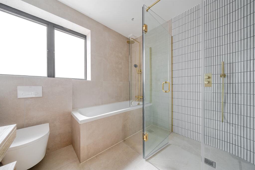 Additional image 7 of Wildwood Avenue, Bricket Wood, St. Albans