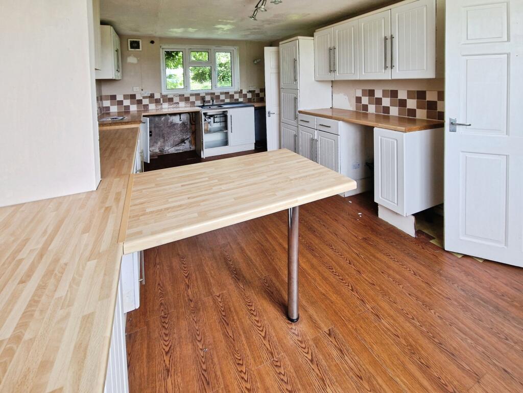 House in Freshwater, Isle of Wight - View 3