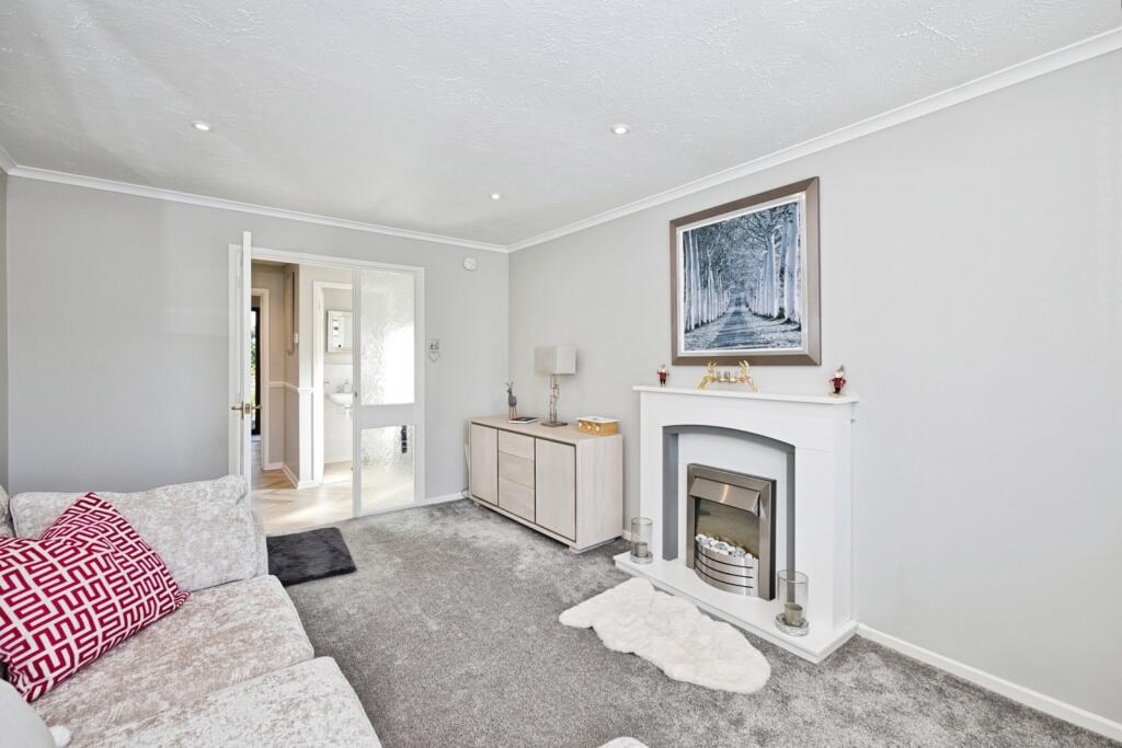 Bishop Crescent, Shepton Mallet, BA4 - More