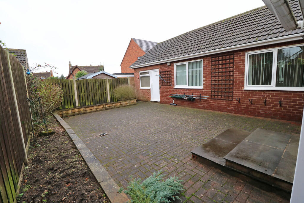 Park Drive, Westwoodside photo 4
