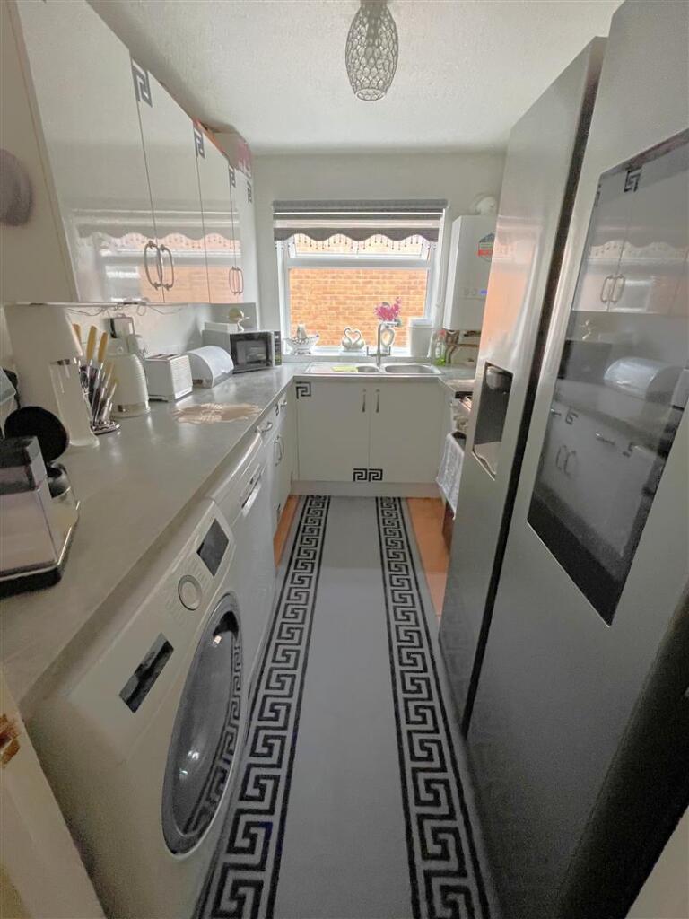 Central Road, Gloucester photo 3