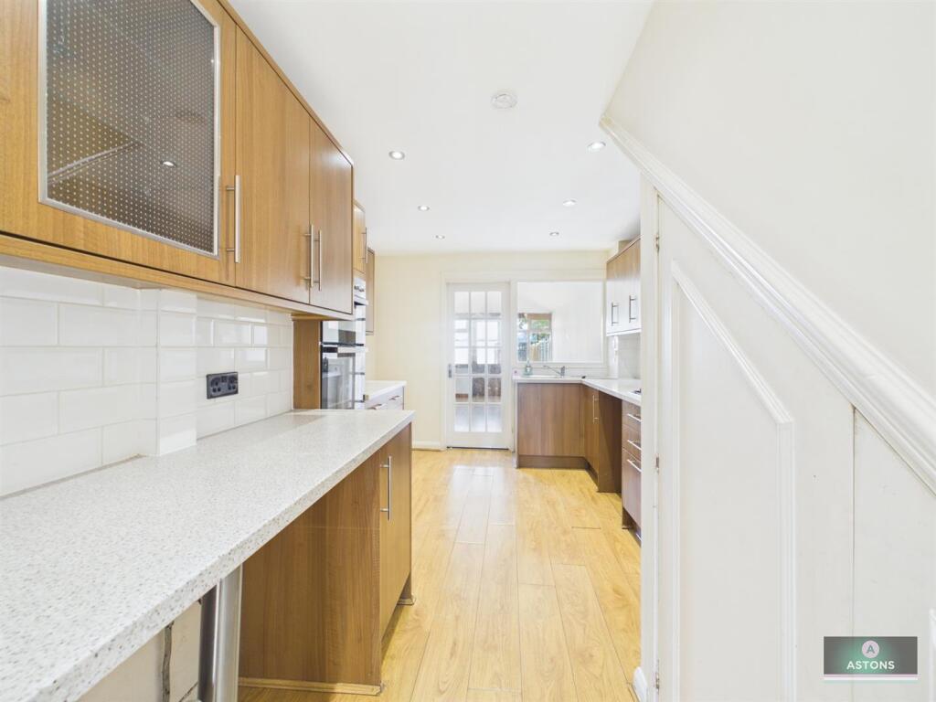 House in Crawley, Langley Green - More